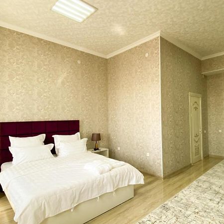 Golden Ray Hotel Turkistan Екстер'єр фото