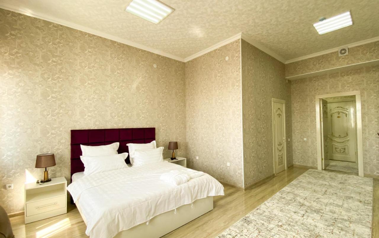 Golden Ray Hotel Turkistan Екстер'єр фото