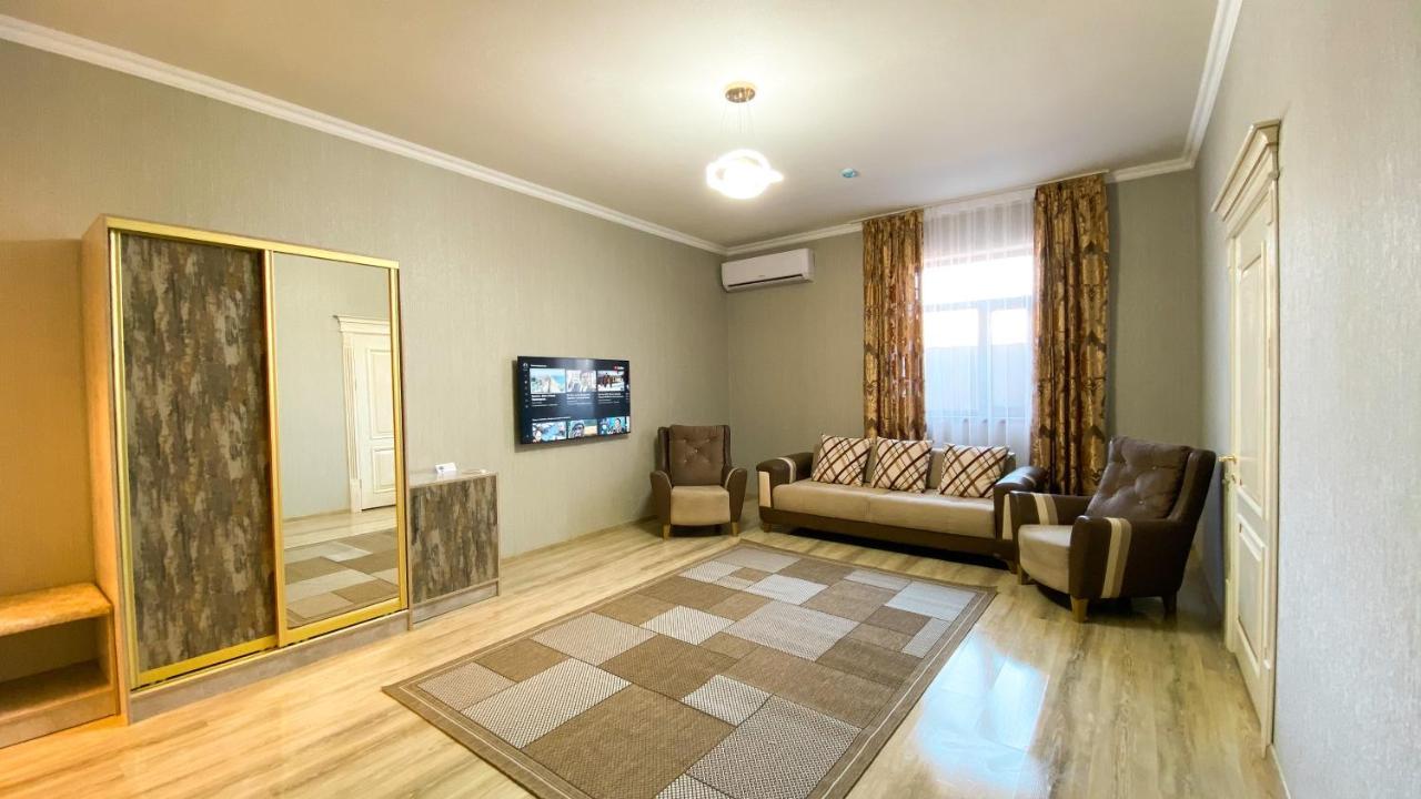 Golden Ray Hotel Turkistan Екстер'єр фото