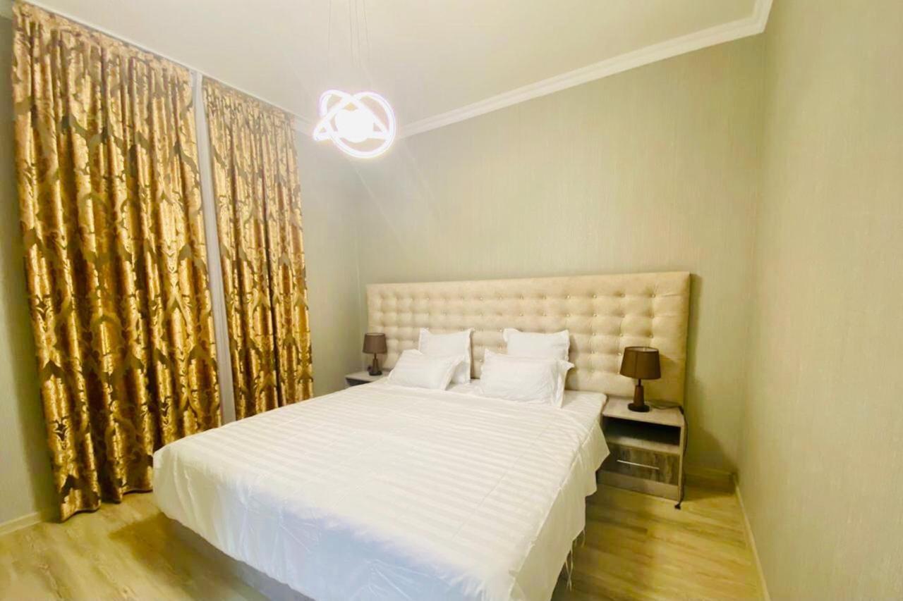 Golden Ray Hotel Turkistan Екстер'єр фото